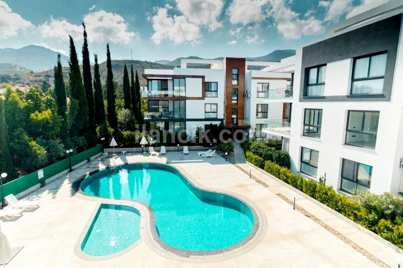 GİRNE ALSANCAK SATILIK LUX DAİRE 2+1 /164000 STG/+90 539 114 73 50 - 2