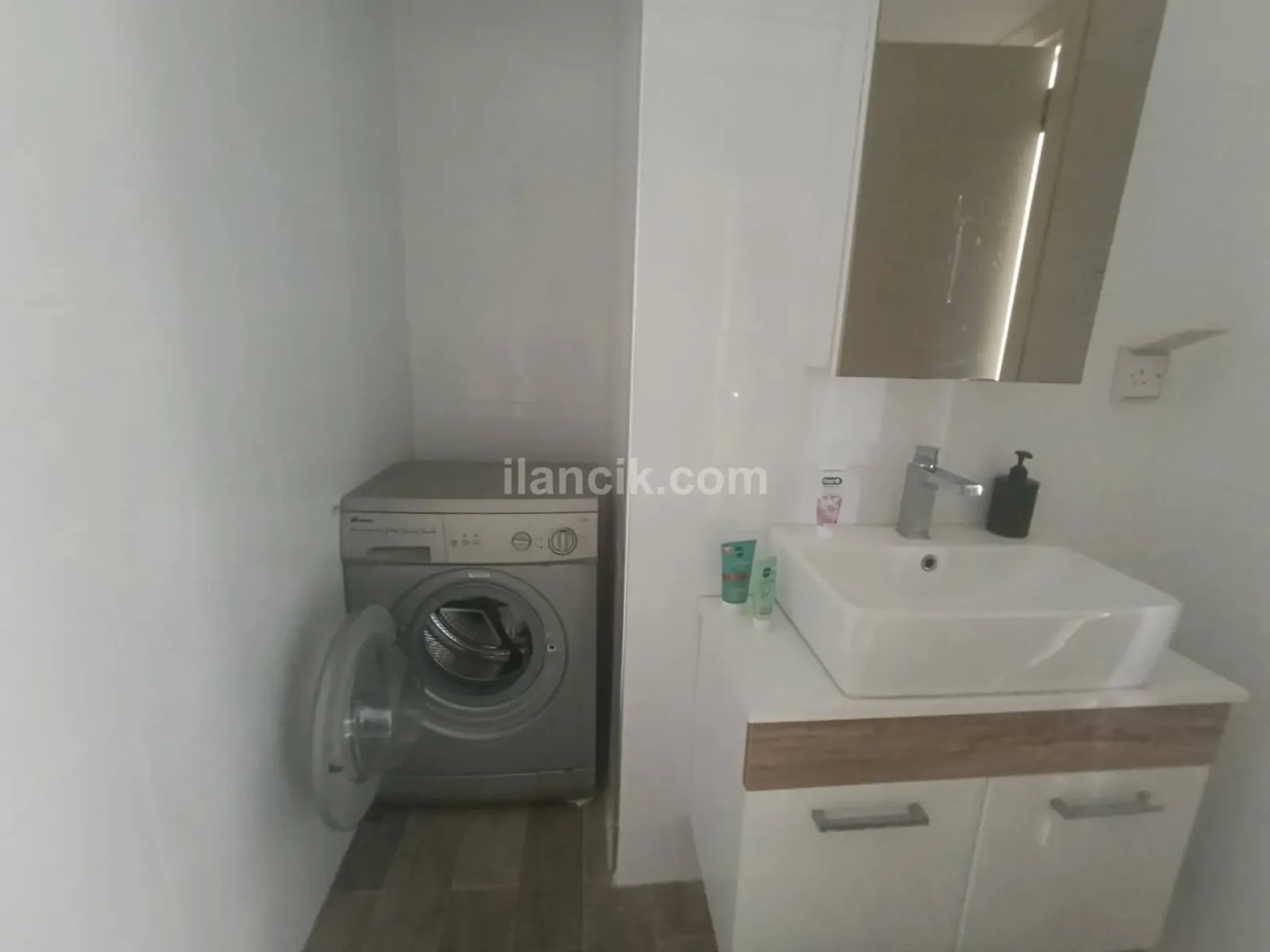 Girne Barış Park yakını 2+1 eşyalı kiralık daire  - 4