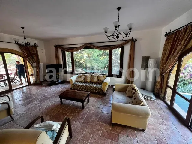Girne Alsancak'ta Havuzlu 3+1 Kiralık Villa - 2