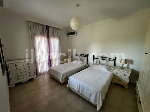 Girne Alsancak'ta Havuzlu 3+1 Kiralık Villa - 9
