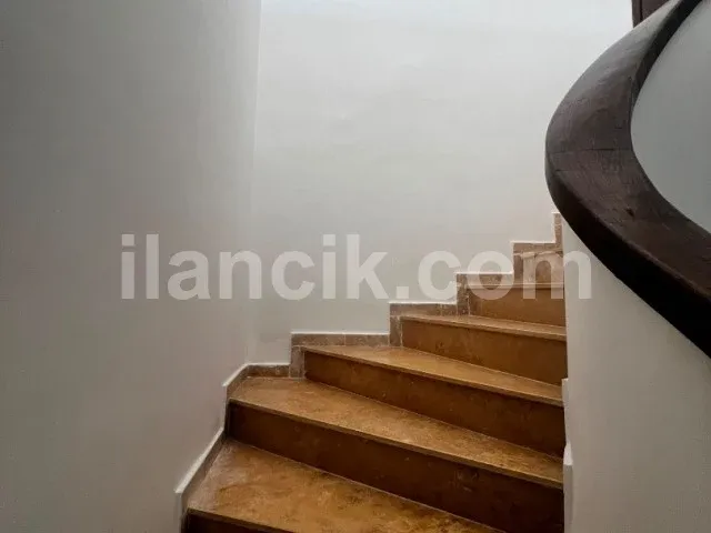 Girne Alsancak'ta Havuzlu 3+1 Kiralık Villa - 15