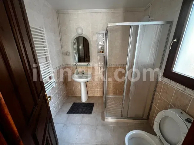Girne Alsancak'ta Havuzlu 3+1 Kiralık Villa - 18