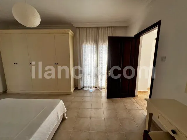 Girne Alsancak'ta Havuzlu 3+1 Kiralık Villa - 19