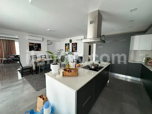 İskele Long Beach'te Kiralık 3+1 Penthouse | Geniş Teras - 5