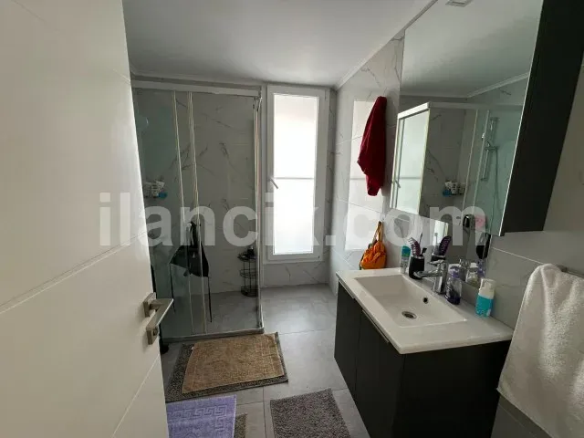 İskele Long Beach'te Kiralık 3+1 Penthouse | Geniş Teras - 8