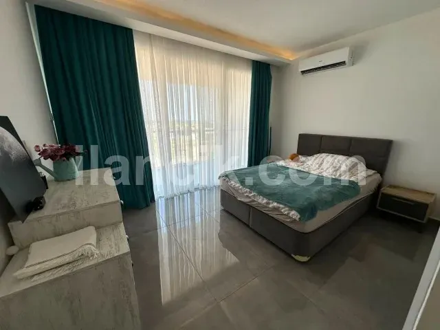 İskele Long Beach'te Kiralık 3+1 Penthouse | Geniş Teras - 14