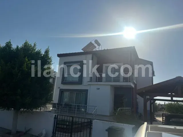 Tuzla'da Bahçeli 3+1 Tam Eşyalı Kiralık Villa - 3
