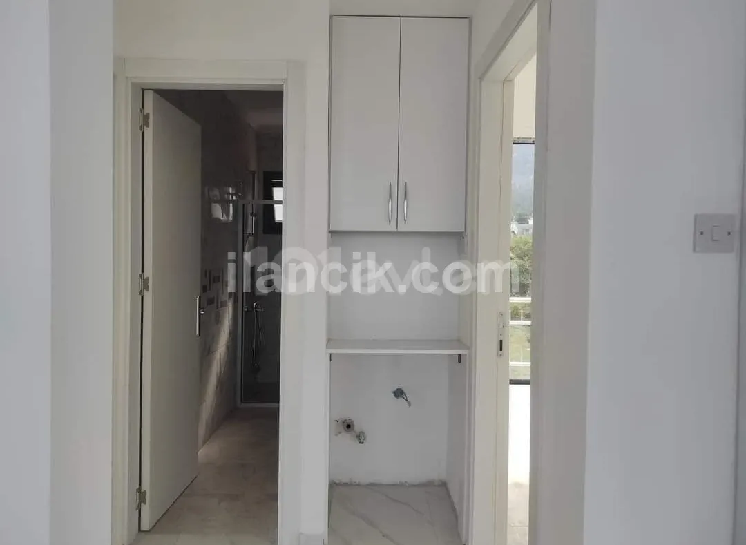GİRNE LAPTA BÖLGESİNDE HAVUZLU SİTE İÇERİSİNDE 2+1 EŞYASIZ KİRALIK DAİRE - 3