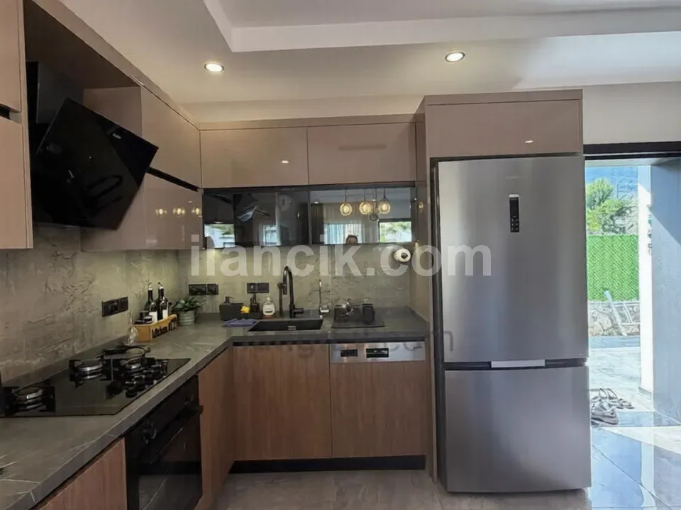 Alsancak'ta Satılık 3+1 Müstakil Bungalov - 5
