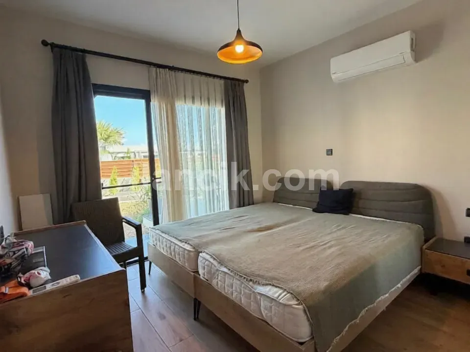 Alsancak'ta Satılık 3+1 Müstakil Bungalov - 12