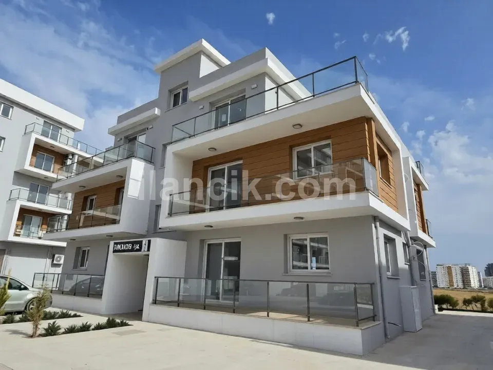 İskele Long Beach'te Satılık İki Odalı Daire - 6