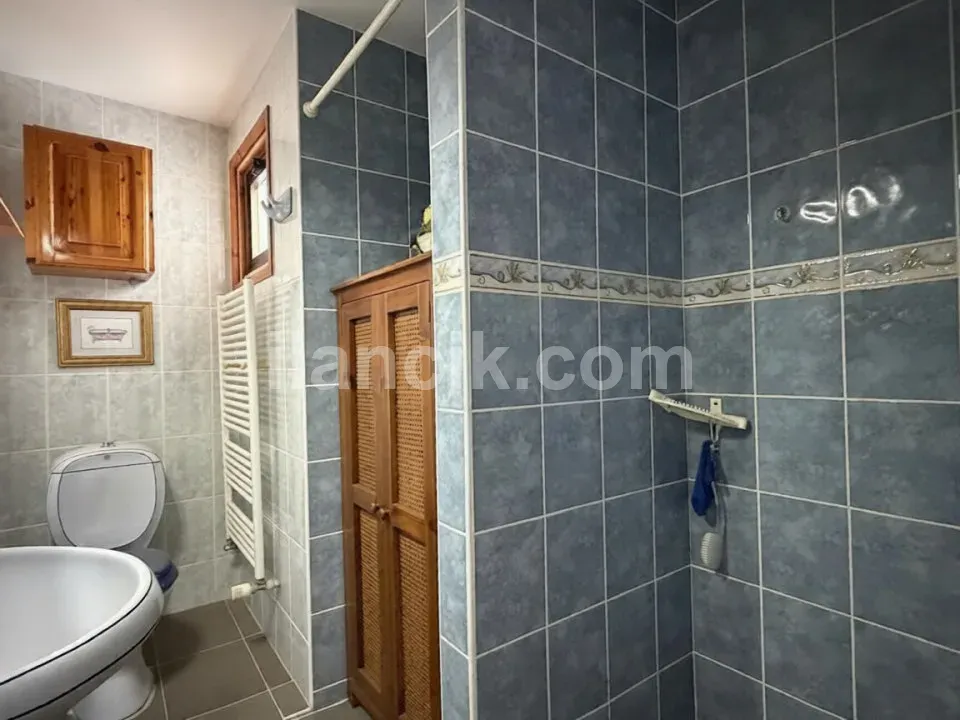 Girne Alsancak'ta Satılık 4 Odalı Yenilenmiş Villa - 20