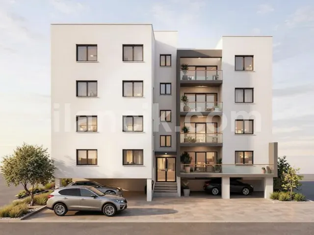 Lefkoşa Gönyeli'de Satılık İki Odalı Çatı Katı Daire