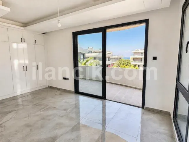Lapta'da Satılık İkiz Villa - 2 Yatak Odalı - 17