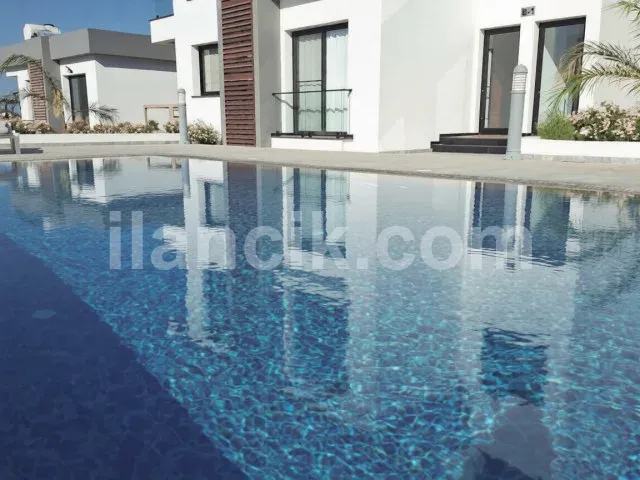 Alsancak'ta Satılık Müstakil 3 Yatak Odalı Bungalov