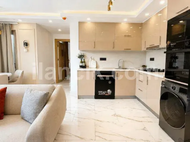 Girne Merkezde Satılık 1+1 Daire - Limana Yakın Konum - 2