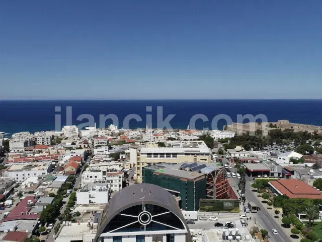 Girne Merkezde Satılık 1+1 Daire - Limana Yakın Konum - 3