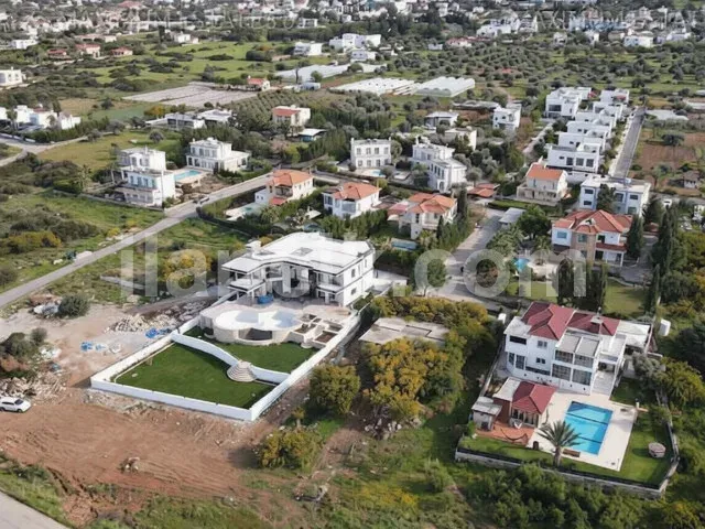 Girne Çatalköy'de Satılık 1330 m² İmarlı Arsa - 2
