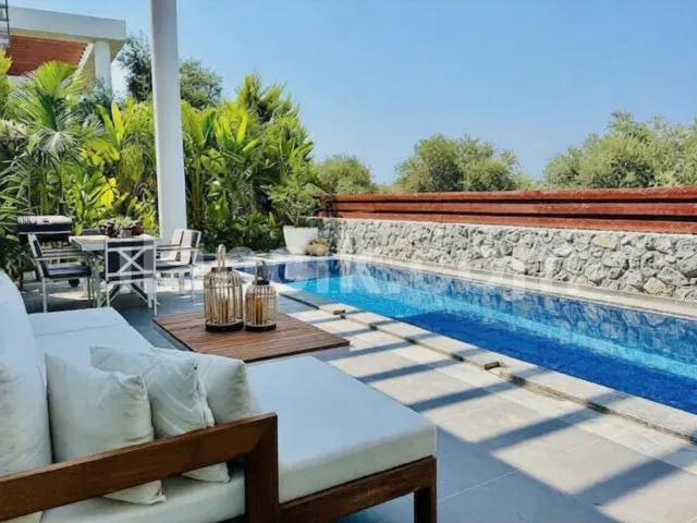 Ozanköy'de Satılık 3 Yatak Odalı Özel Havuzlu Villa - 16