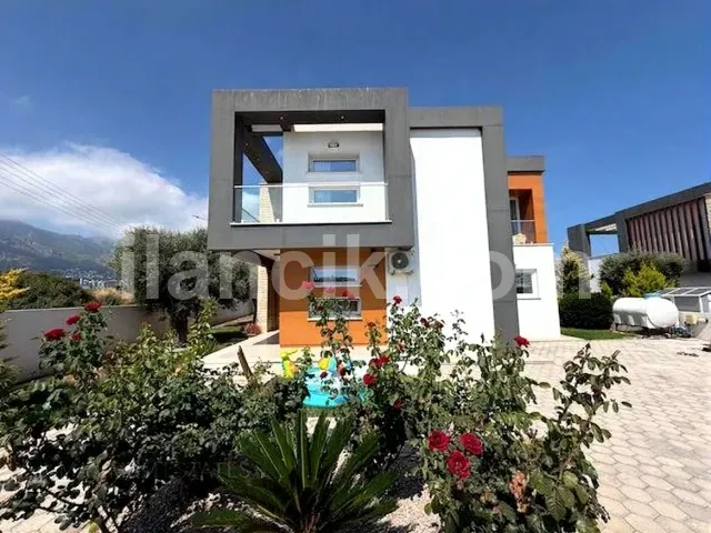 Ozanköy'de Satılık 4 Odalı Müstakil Villa - Girne - 2