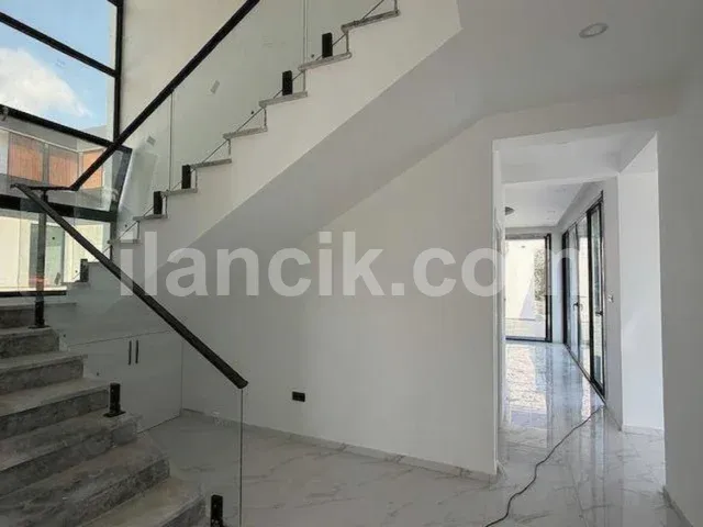 Ozanköy'de Satılık Havuzlu 3 Yatak Odalı Müstakil Villa - 14