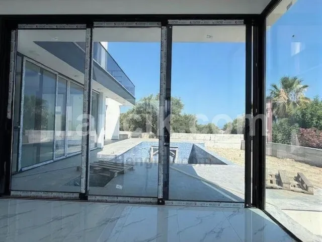 Ozanköy'de Satılık Havuzlu 3 Yatak Odalı Müstakil Villa - 20