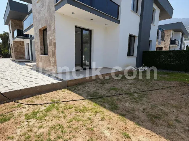 Satılık 2+1 Daire, Özel Bahçeli - Lapta, Girne - 10