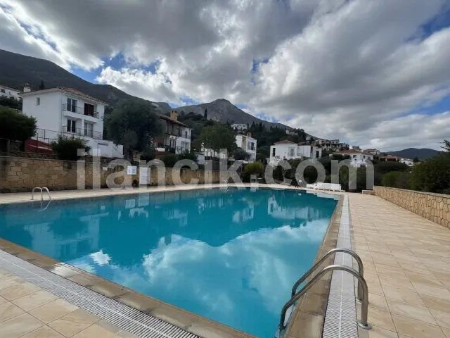 Bellapais'te Satılık 2 Yatak Odalı İkiz Villa - 17