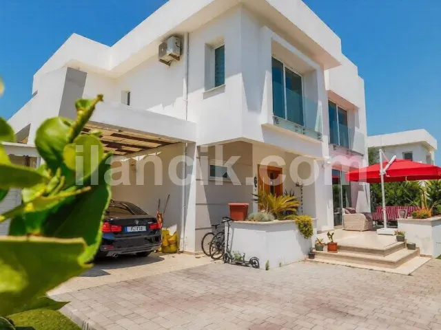 Satılık 5 Yatak Odalı Villa - Karaoğlanoğlu, Girne - 2