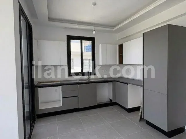 Satılık 1+1 Penthouse Daire, Bahçeli Girne - Çatı Teraslı - 3