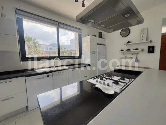 Satılık 3 Yatak Odalı Villa Küçük Erenköy, Mağusa - 10