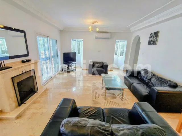 Satılık 3 Yatak Odalı Bungalov - Karşıyaka, Girne