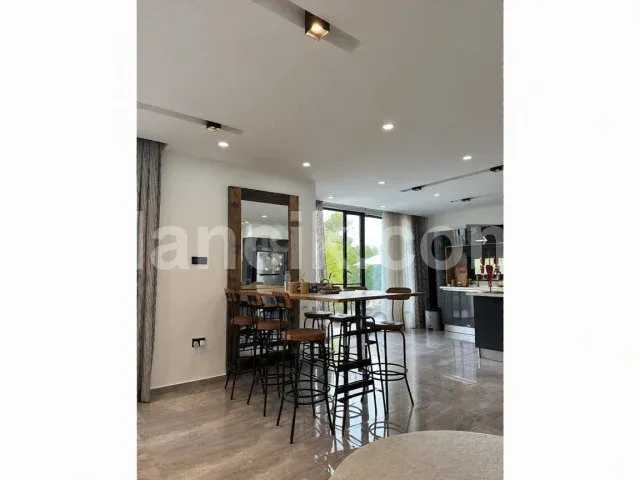 Satılık 4 Yatak Odalı Lüks Villa - Çatalköy, Girne - 8