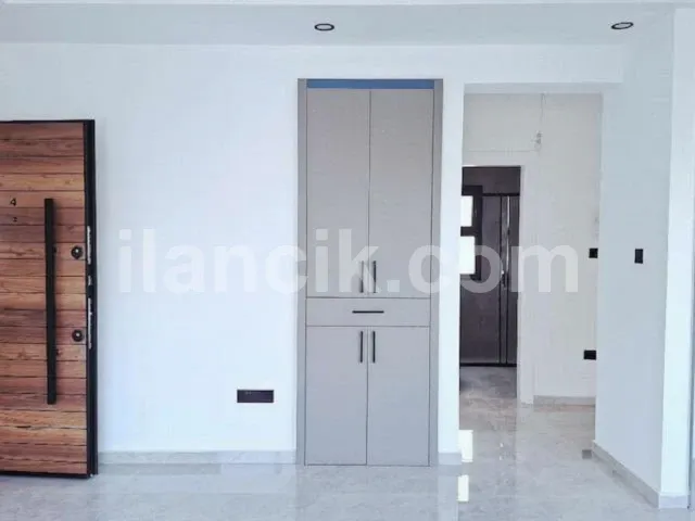 Alsancak'ta Satılık 2+1 Daire - Havuzlu Proje - 8