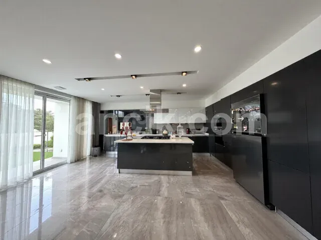 Satılık 4 Yatak Odalı Lüks Villa - Çatalköy, Girne - 15