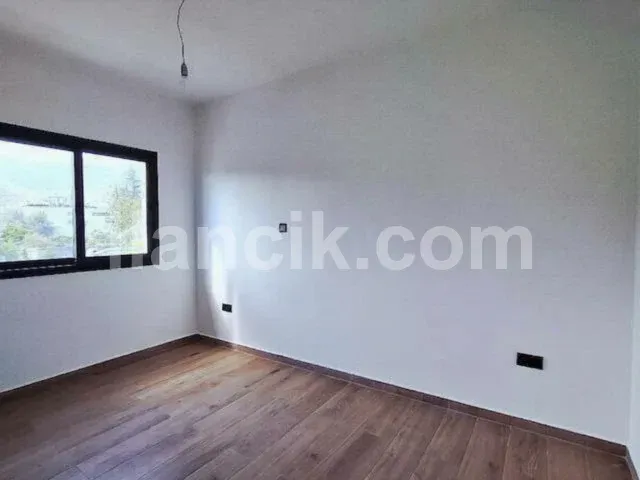 Alsancak'ta Satılık 2+1 Daire - Havuzlu Proje - 10