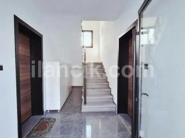 Alsancak'ta Satılık 2+1 Daire - Havuzlu Proje - 14