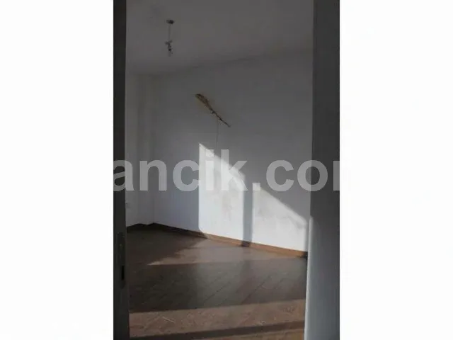 Alsancak'ta Satılık Villa – 580 m² Arsa - 15