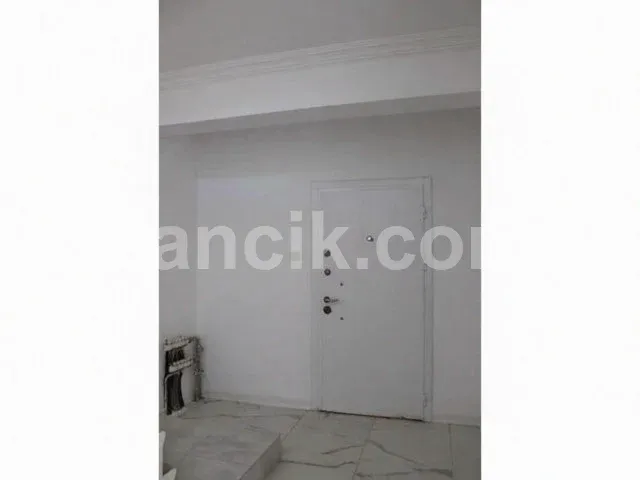 Alsancak'ta Satılık Villa – 580 m² Arsa - 20