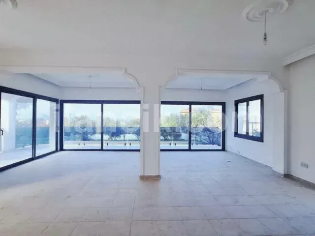 Satılık 4 Odalı Havuzlu Villa - Alsancak, Girne - 4