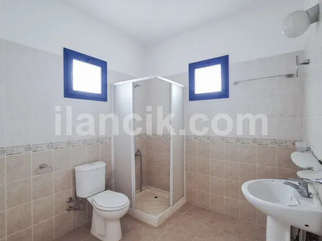 Satılık 4 Odalı Havuzlu Villa - Alsancak, Girne - 14