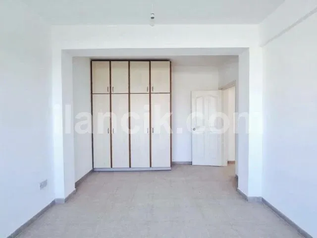 Satılık 4 Odalı Havuzlu Villa - Alsancak, Girne - 20