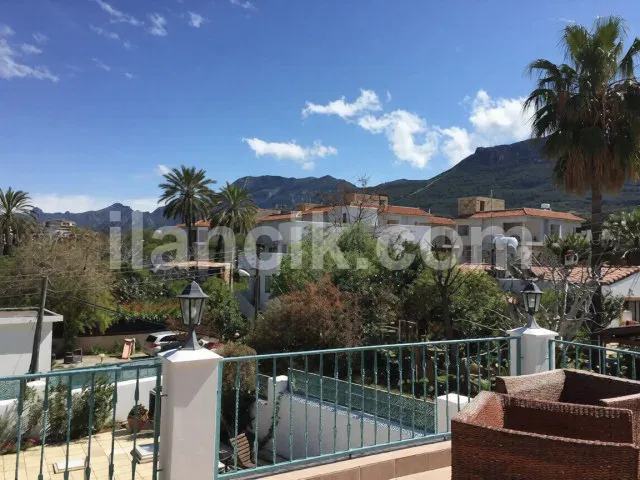 Satılık 3 Yatak Odalı Villa - Zeytinlik, Girne - 13