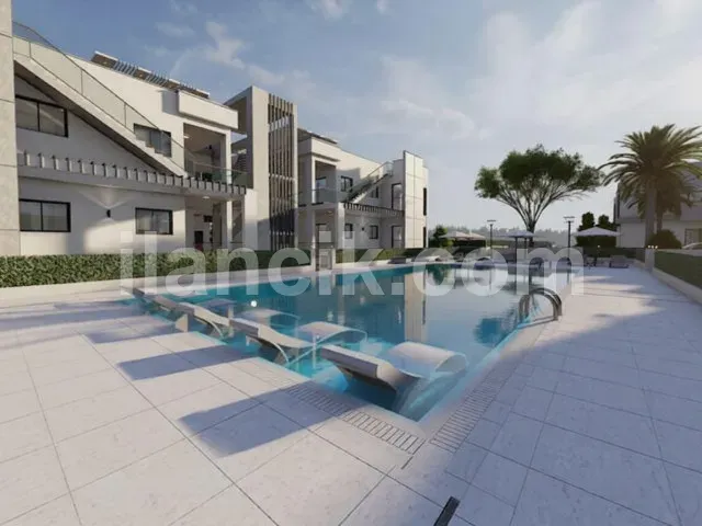 Girne Alsancak'ta Satılık 2 Yatak Odalı Çatı Katı Dairesi