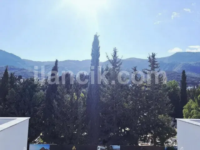 Alsancak'ta Satılık Havuzlu 3 Yatak Odalı Villa - 19