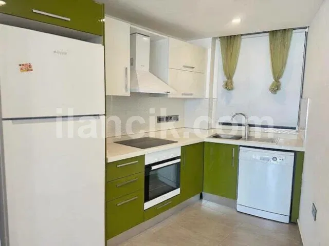 Yukarı Girne'de Satılık 2 Yatak Odalı Eşyalı Daire - 2