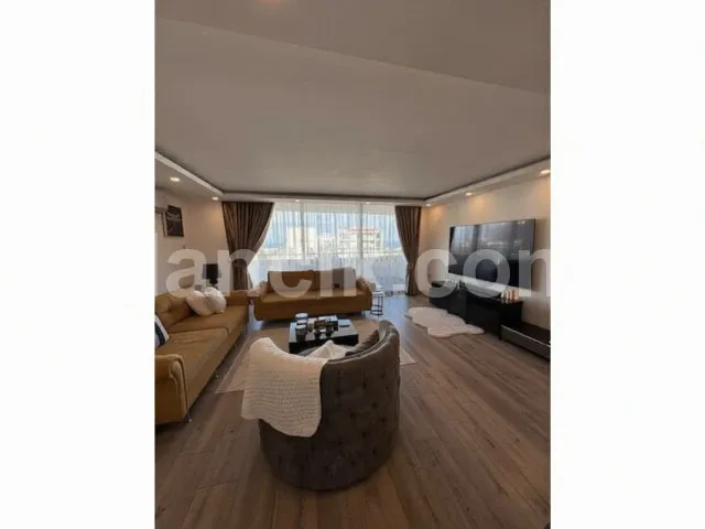 Yukarı Girne'de Satılık 3 Yatak Odalı Eşyalı Daire - 4