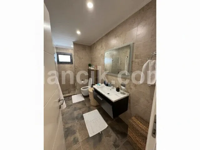 Yukarı Girne'de Satılık 3 Yatak Odalı Eşyalı Daire - 9