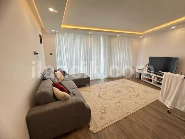 Yukarı Girne'de Eşyalı Satılık 2 Yatak Odalı Daire - 2