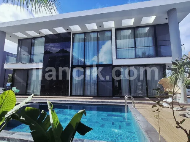 Lapta'da Satılık 4+1 Müstakil Villa - Özel Havuzlu - 2